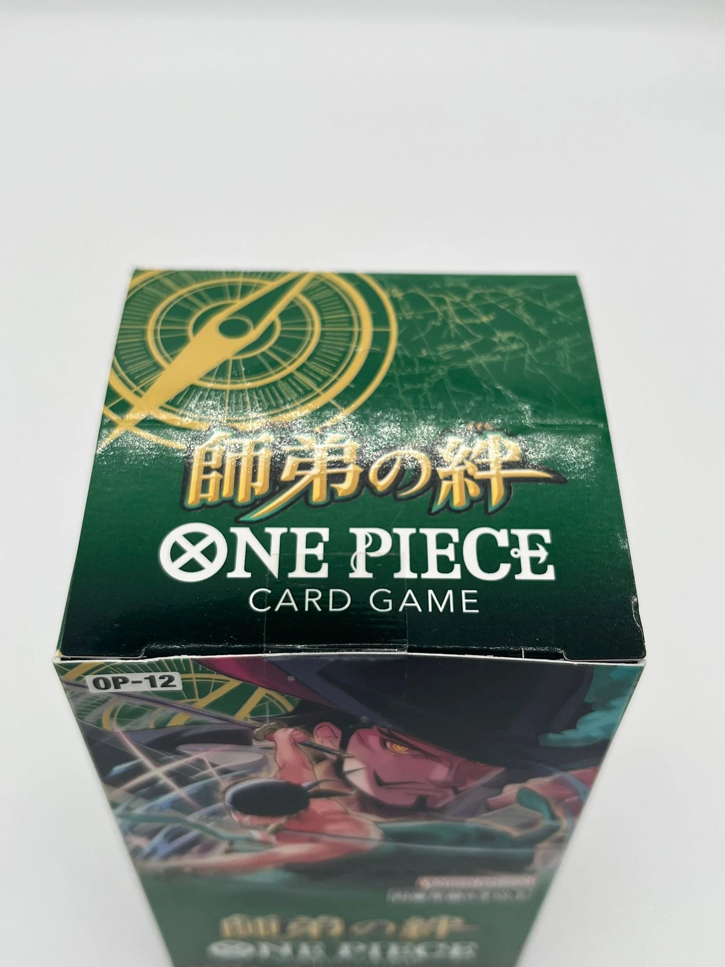 Vue du dessus de la boîte scellée One Piece Card Game Display OP-12 – Version japonaise
