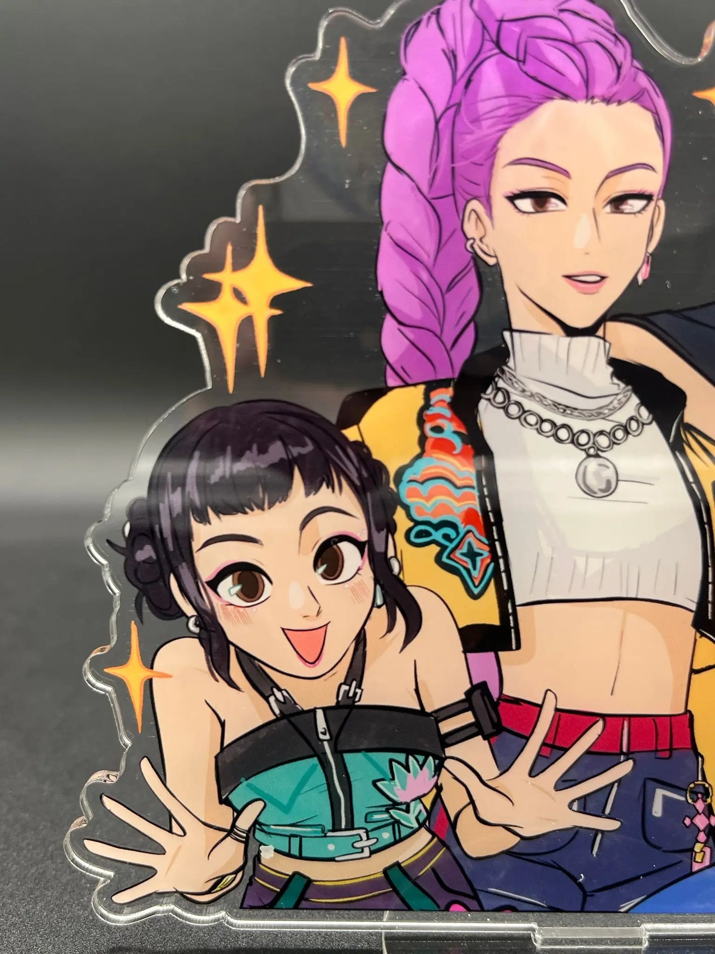 Another detailed close-up of Huntr/X Huntrix Kpop Demon Hunter Girl Support Acrylic Figure Version 2